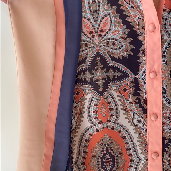 Ryu Button-Down Patterned Tank Top - Picture 5 of 6